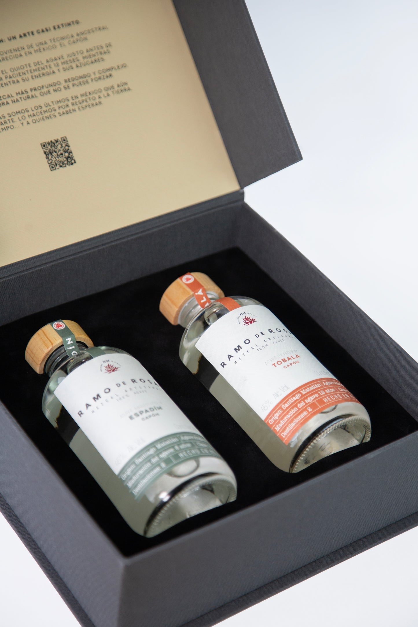 Luxury Box  |  2 mezcals